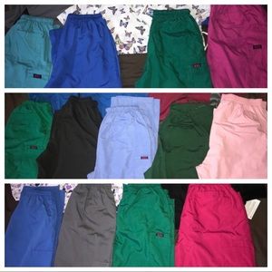 Scrub pants bundle size medium
